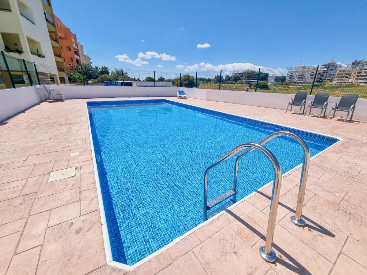 Seaside Heaven With Pool *