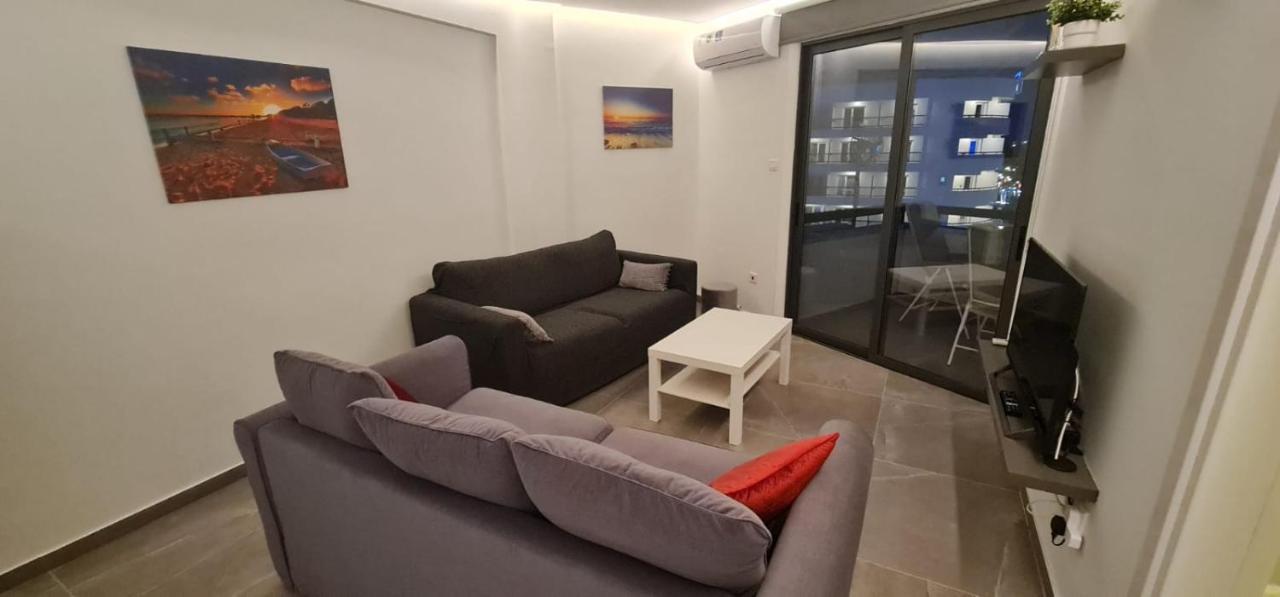 Apartment Prime Beachfront On Finikoudes