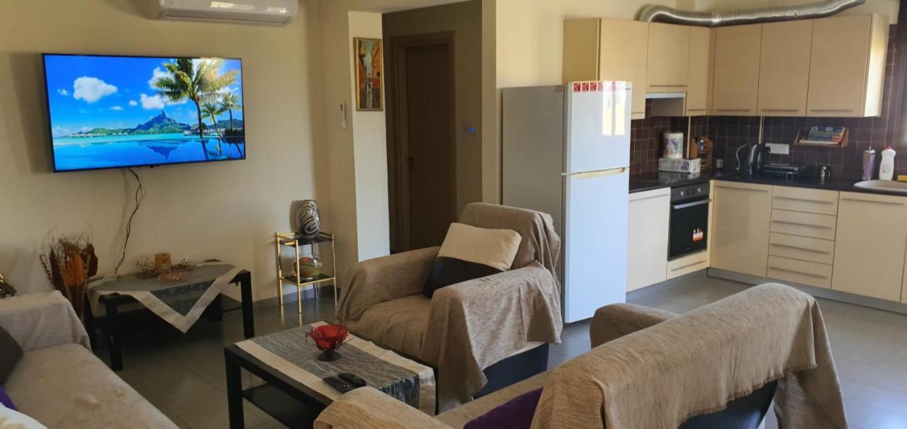 Stefaris 'sioukris Court' Apartment Larnaca