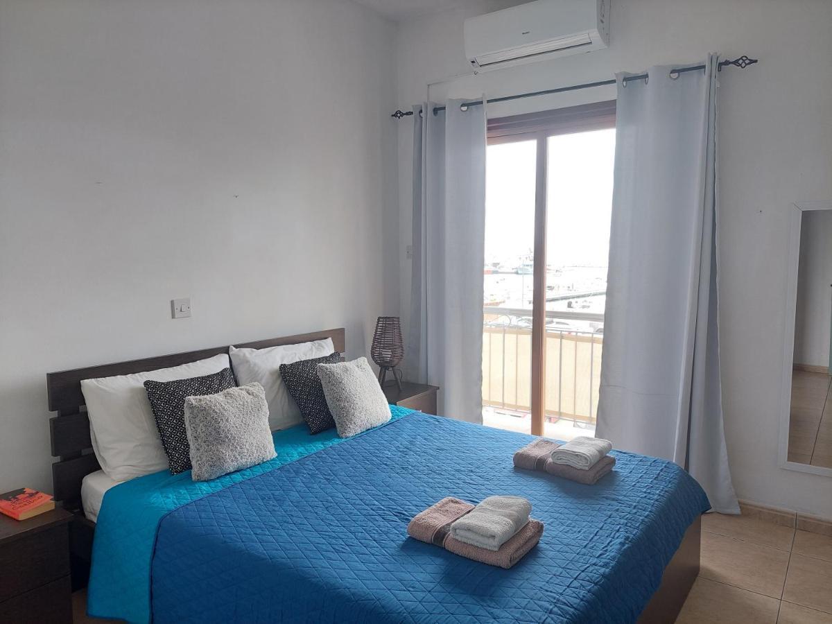 Holiday home Penthouse With Roof Garden In Zygi Village Marina