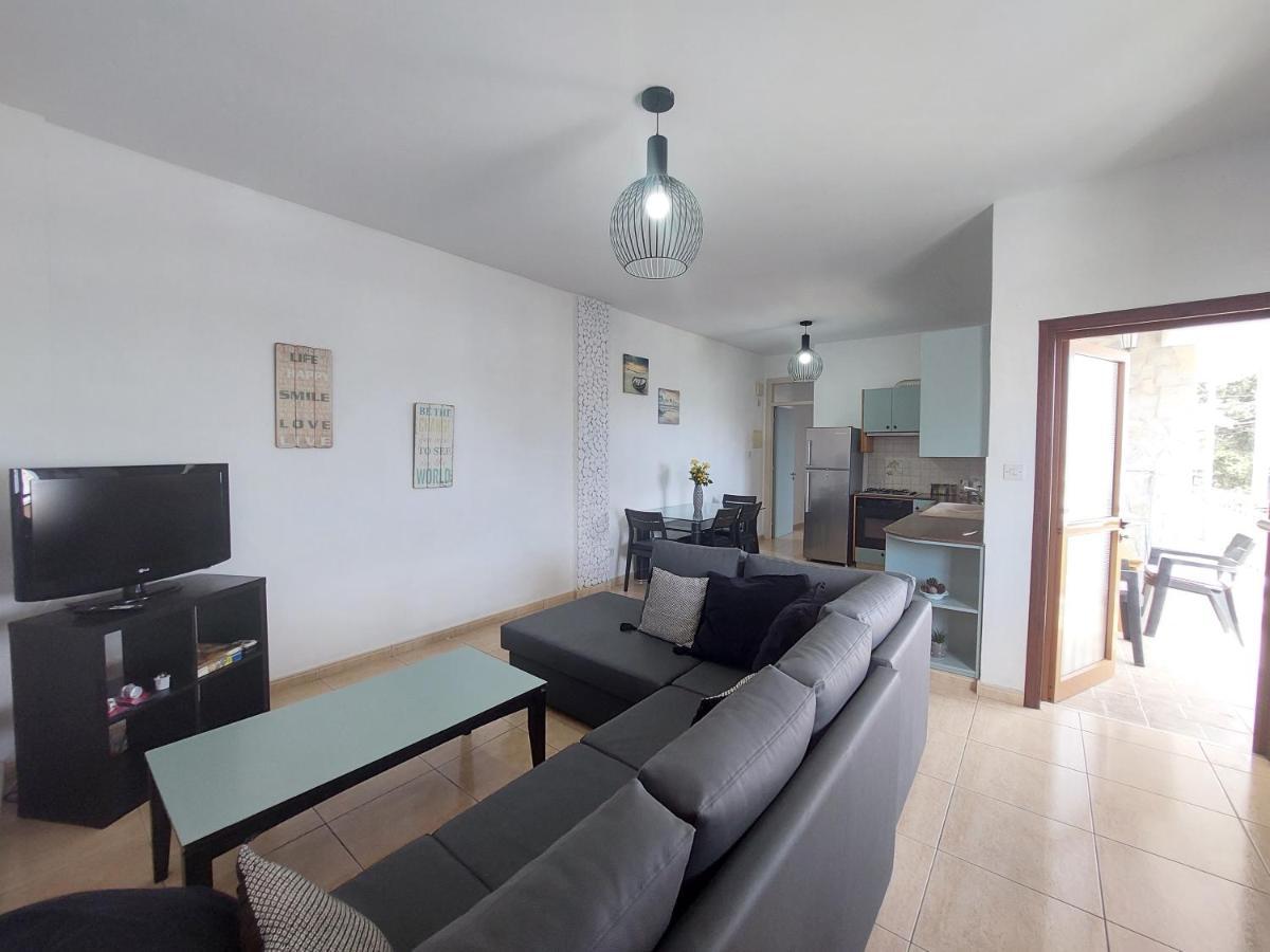 Penthouse With Roof Garden In Zygi Village Marina Holiday home *