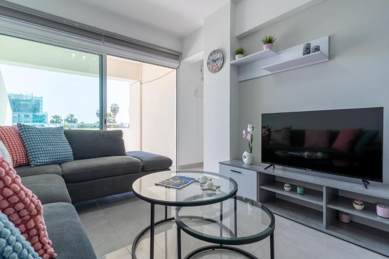 Apartment Andrea 3-bedroom In Mackenzie Larnaca