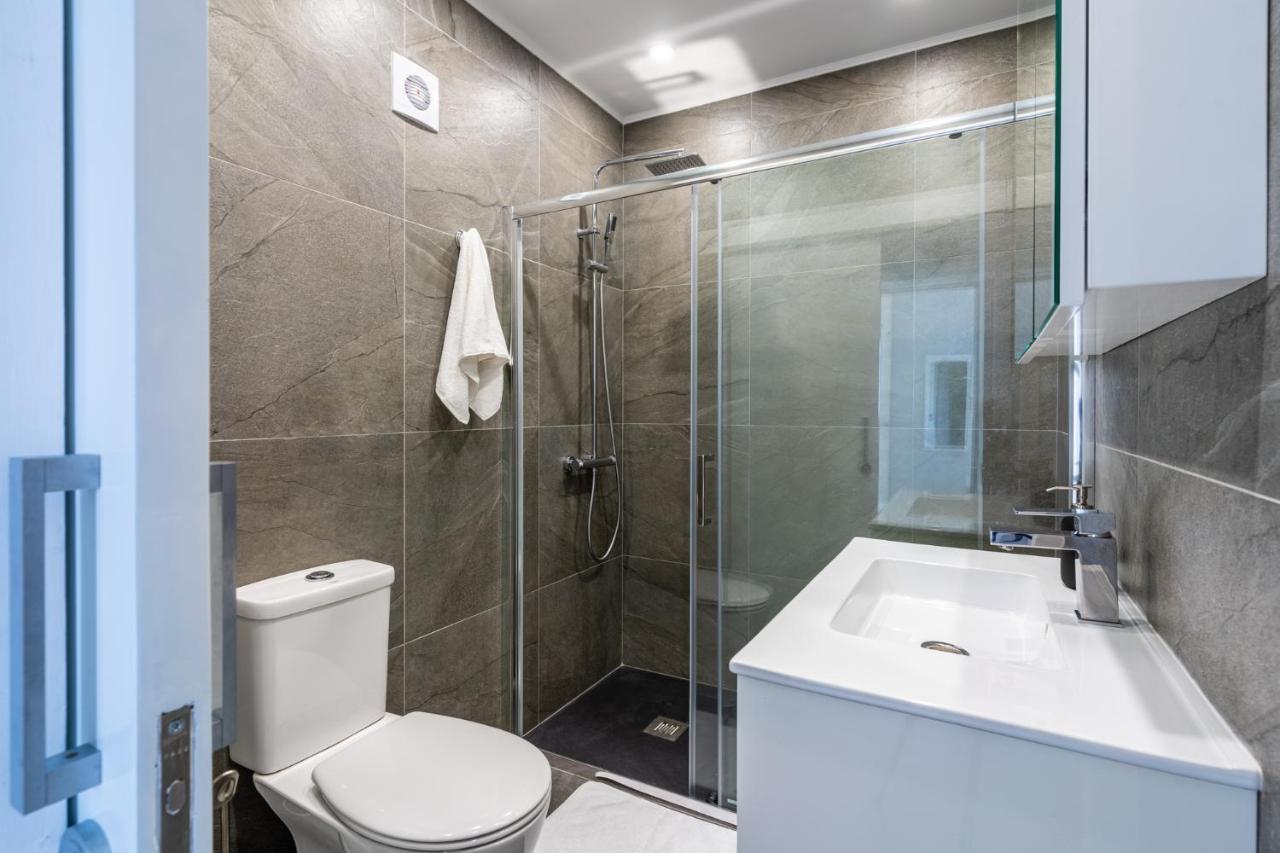 Apartment Peale's 2-bedroom In Mackenzie Larnaca