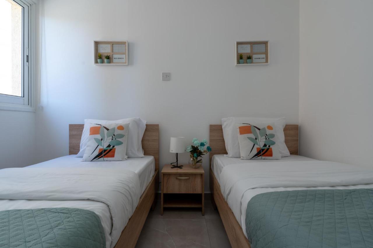 Apartment Andrea 3-bedroom In Mackenzie Larnaca