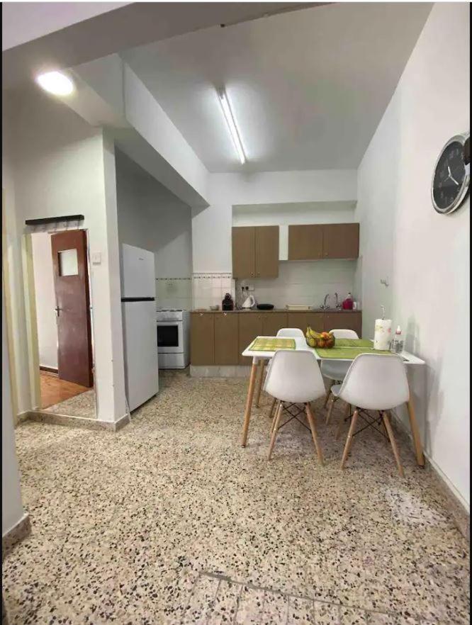Apartment 2 Bedroom In Ermou 4 Minute Walk
