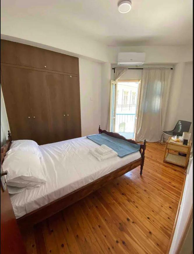 2 Bedroom In Ermou 4 Minute Walk Apartamento *