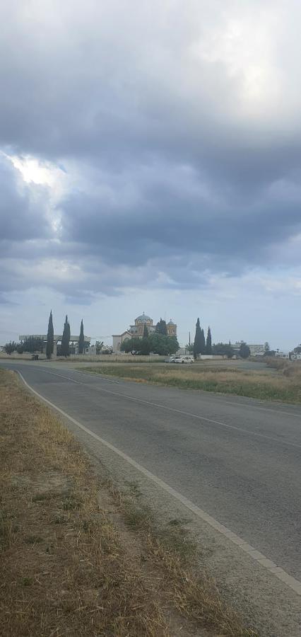 Apartment Stefaris 'sioukris Court'