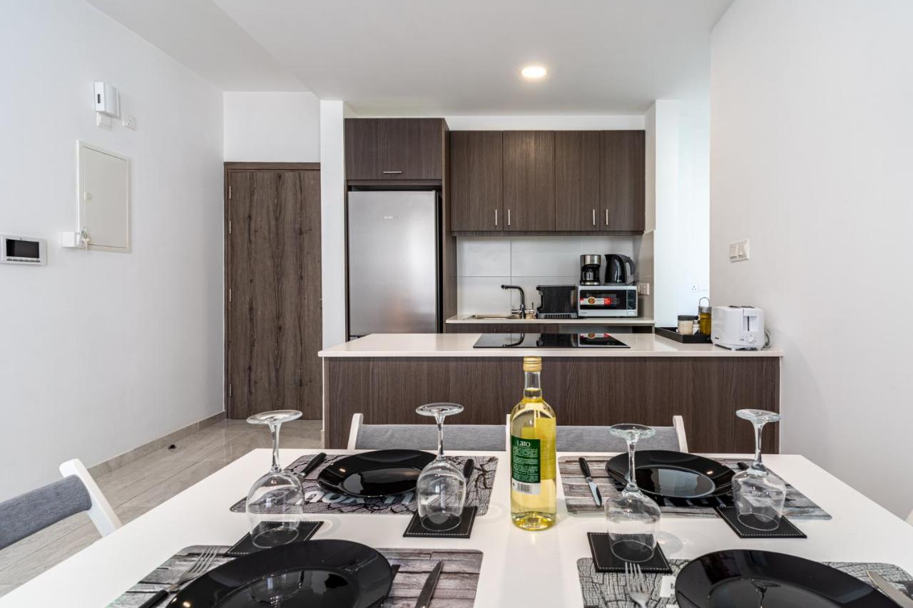 Lana 1-bedroom In Apartment Larnaca