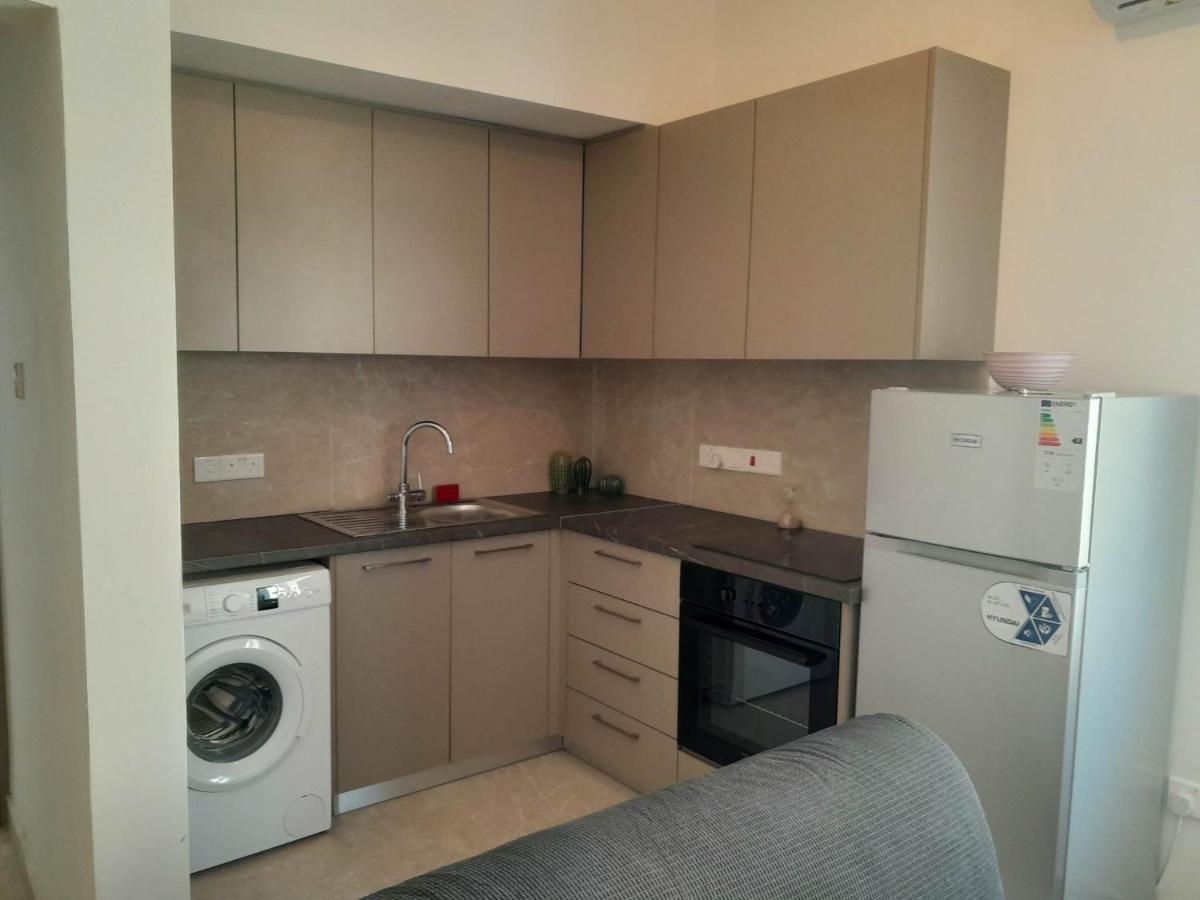Pervolia Paradise 02 With Kosher Restaurant Apartment