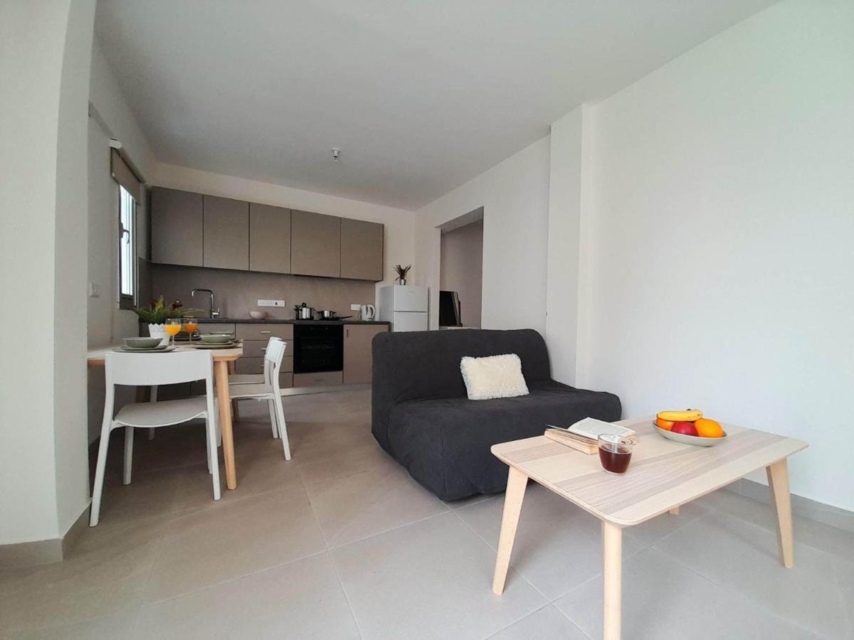 Pervolia Paradise 02 With Kosher Restaurant Apartment