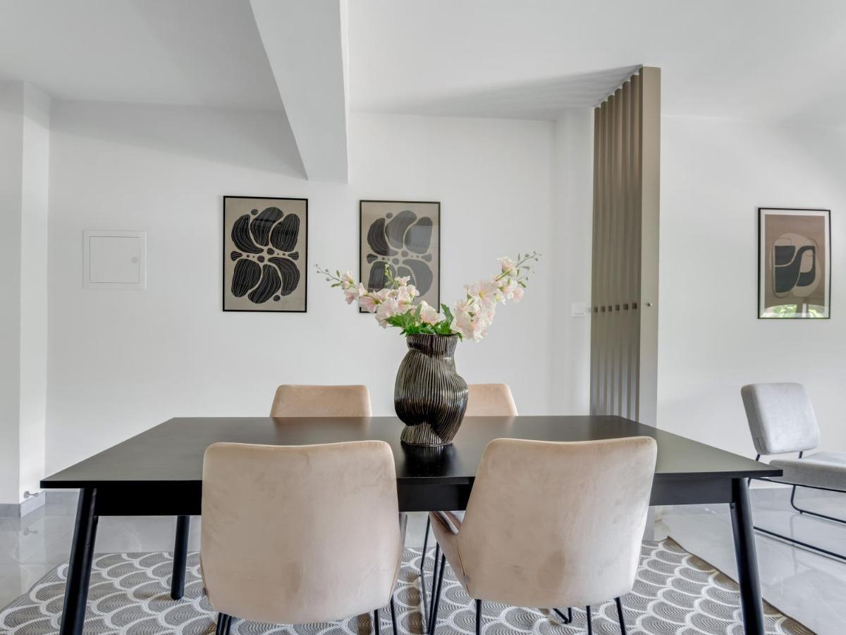 Apartment Sanders Crystal *