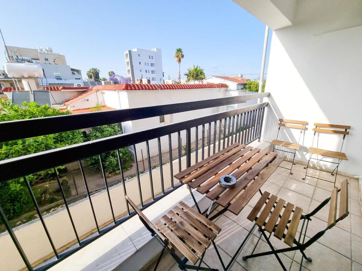 Sweet Apartment *