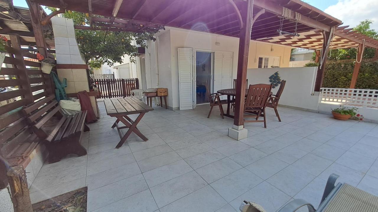 Relaxing Seaside Manors Larnaca