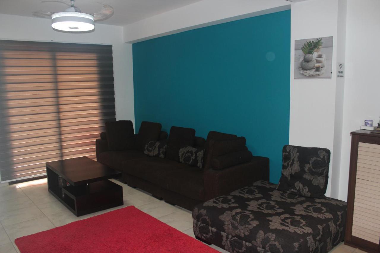 Marina Court Holiday Flat Apartment Larnaca