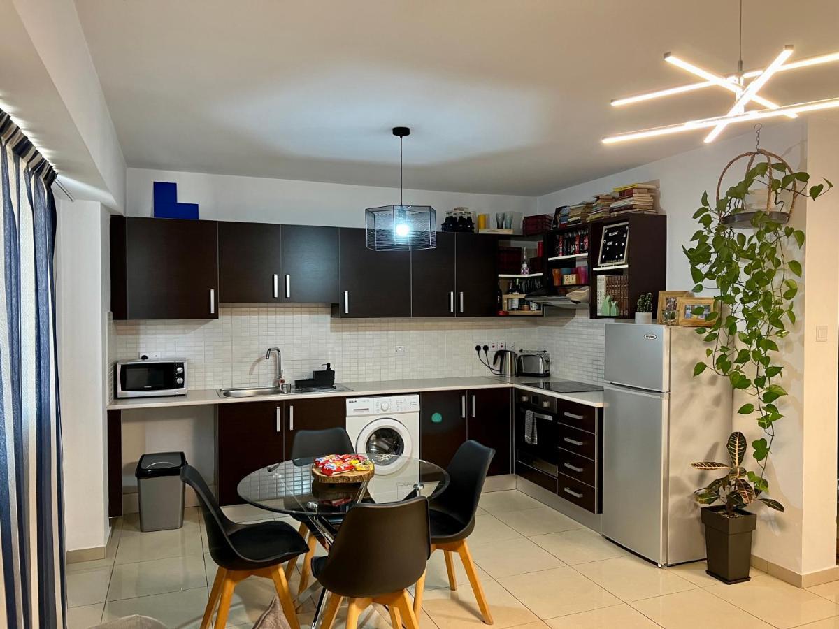 Apartment Fat Cow 103 *
