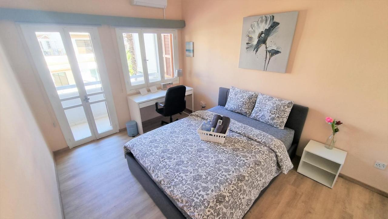 The Urban Oasis - Comfort 2br Near The Center, 200mbit Internet And Smart Tv Larnaca