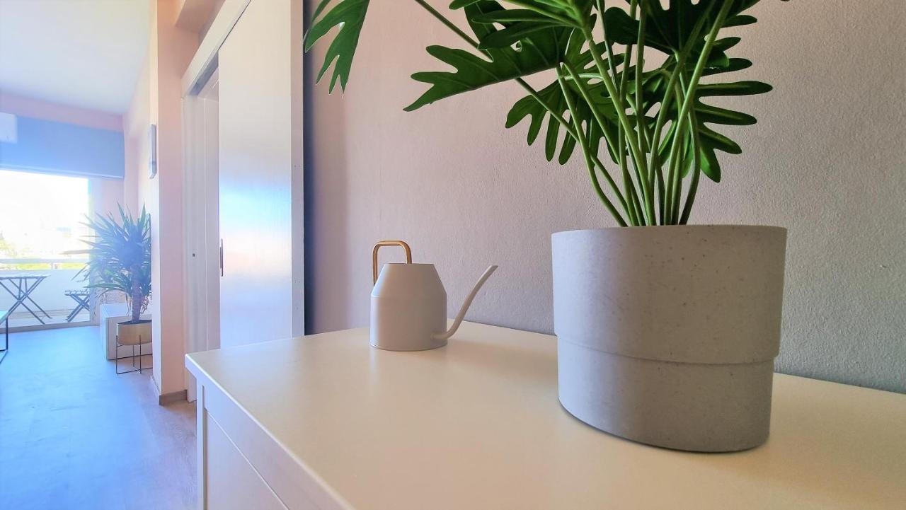 The Urban Oasis - Comfort 2br Near The Center, 200mbit Internet And Smart Tv * Larnaca