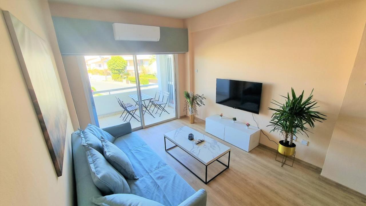 The Urban Oasis - Comfort 2br Near The Center, 200mbit Internet And Smart Tv Larnaca