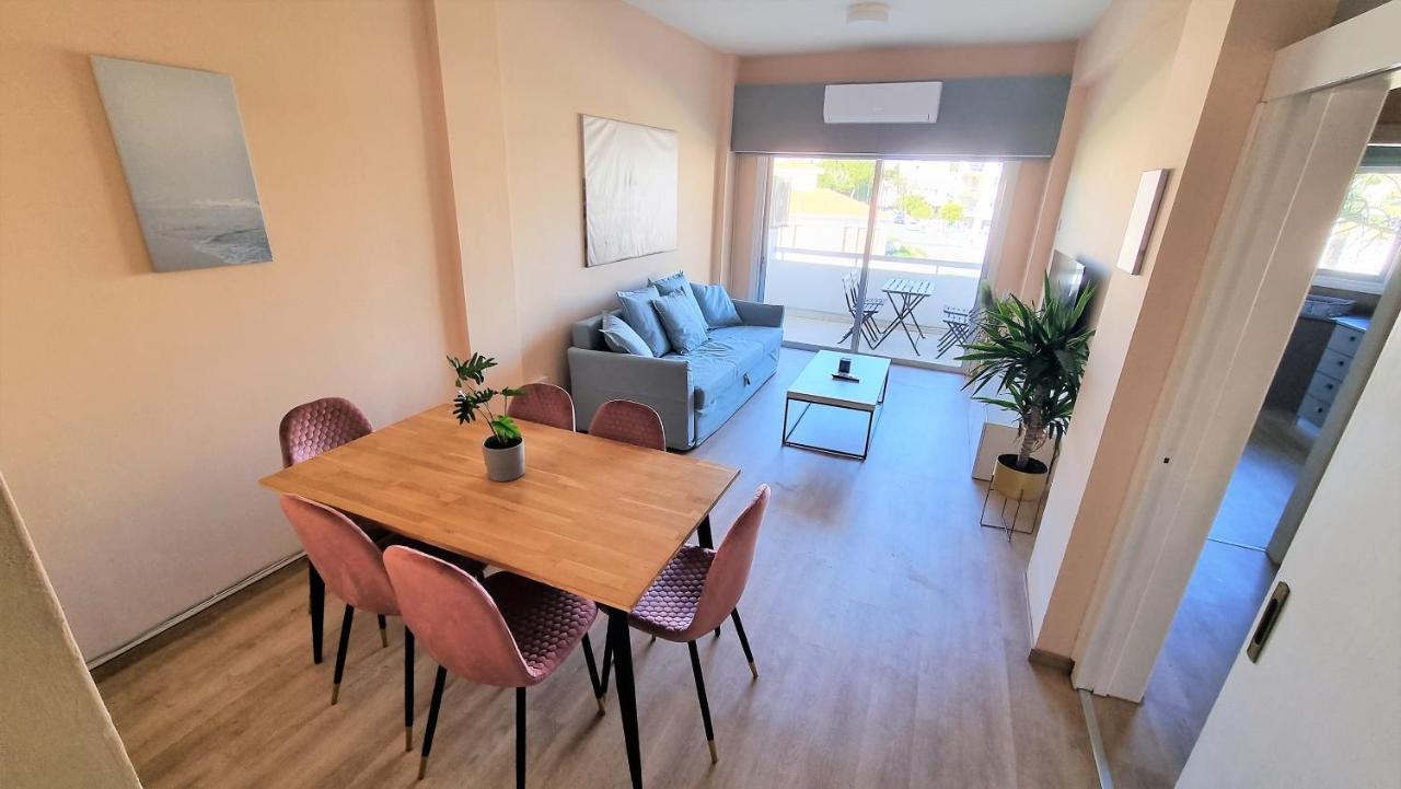 The Urban Oasis - Comfort 2br Near The Center, 200mbit Internet And Smart Tv Larnaca