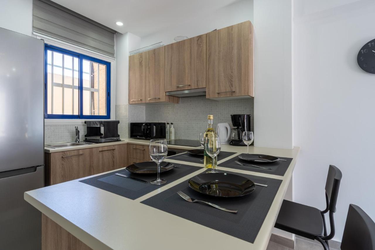 Apartment Odyssey - Captivating 2-bedroom Retreat In *