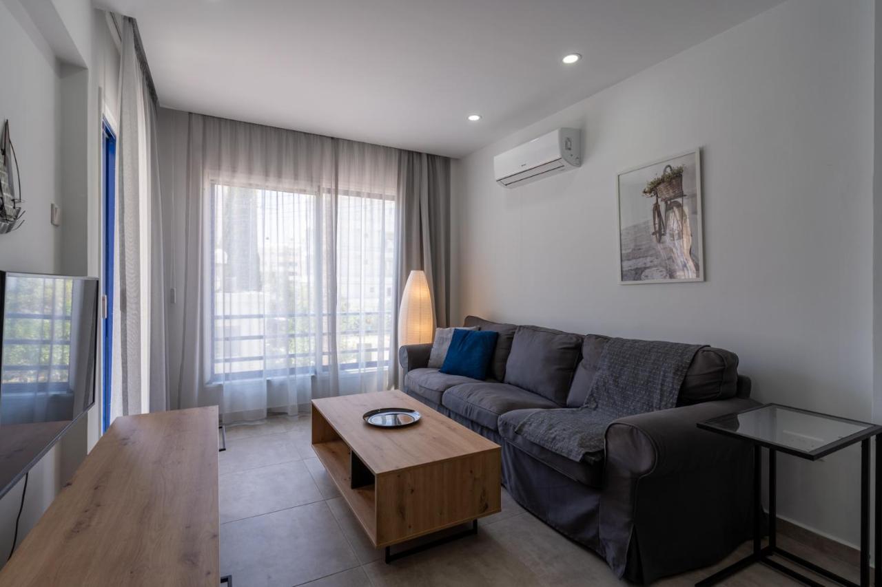 Apartment A Blissful 1-bedroom Voyage In *