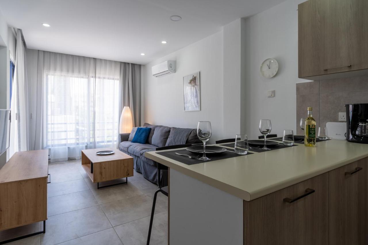 A Blissful 1-bedroom Voyage In Apartment Larnaca