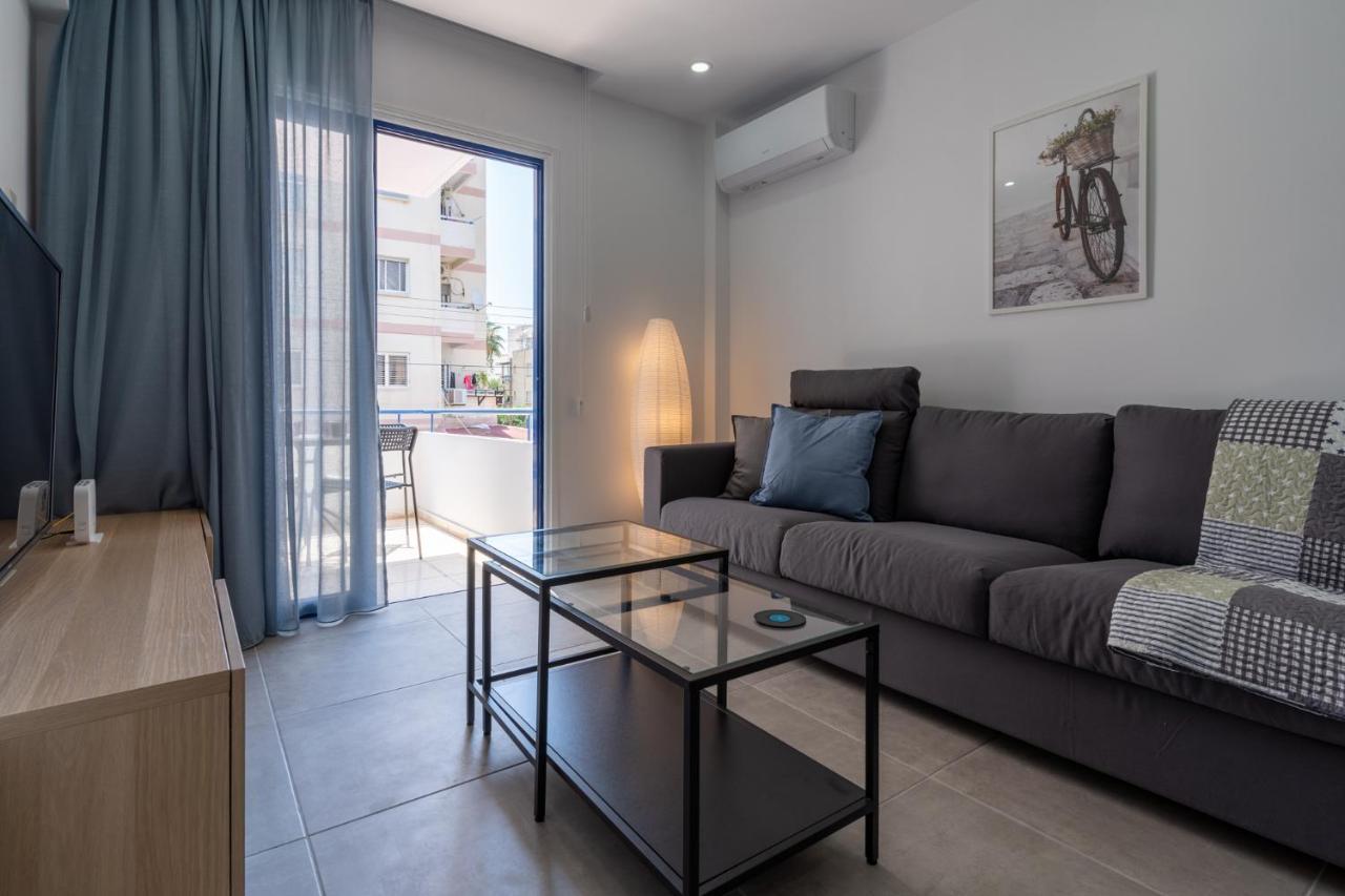 Apartment Odyssey - Captivating 2-bedroom Retreat In *
