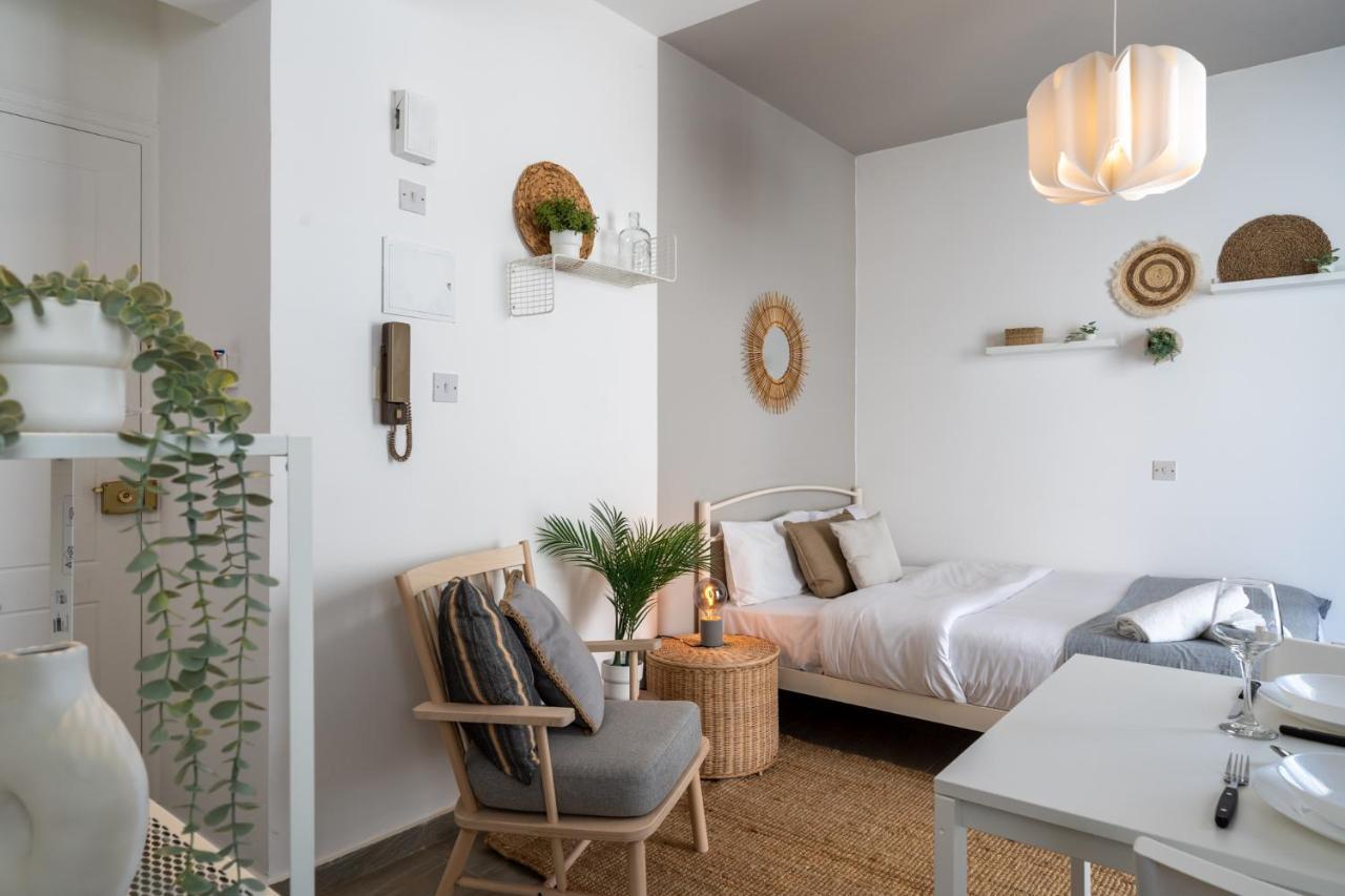 Orchid's Cozy In Apartment *