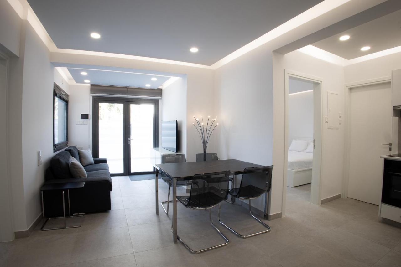 Phaedrus Living: Luxury Mackenzie Flat * Larnaca