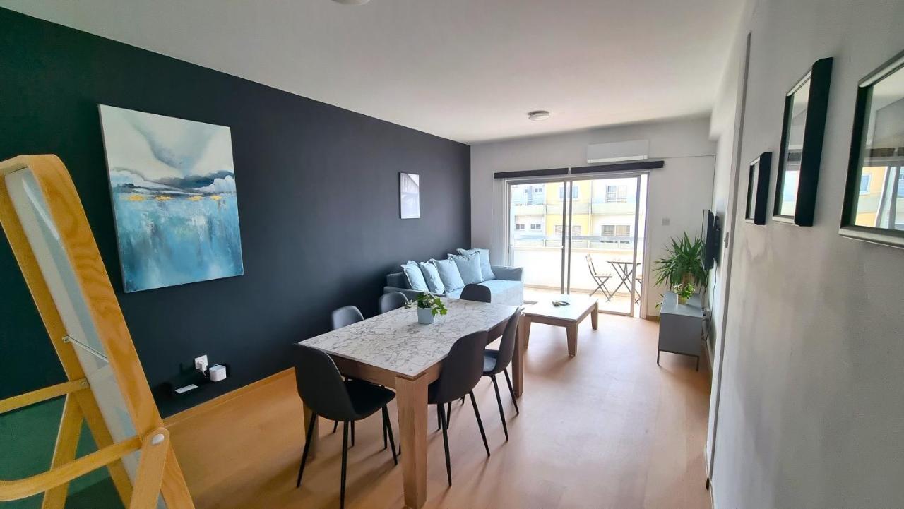 2 Apts - 12 Guests! Comfy And Unique Apt With 150mbit Internet Speed Larnaca