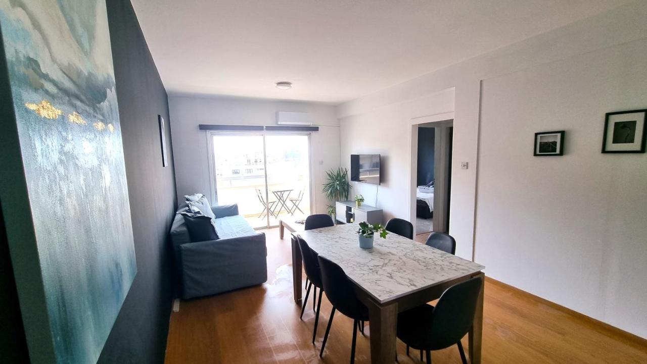 2 Apts - 12 Guests! Comfy And Unique Apt With 150mbit Internet Speed Apartment Larnaca