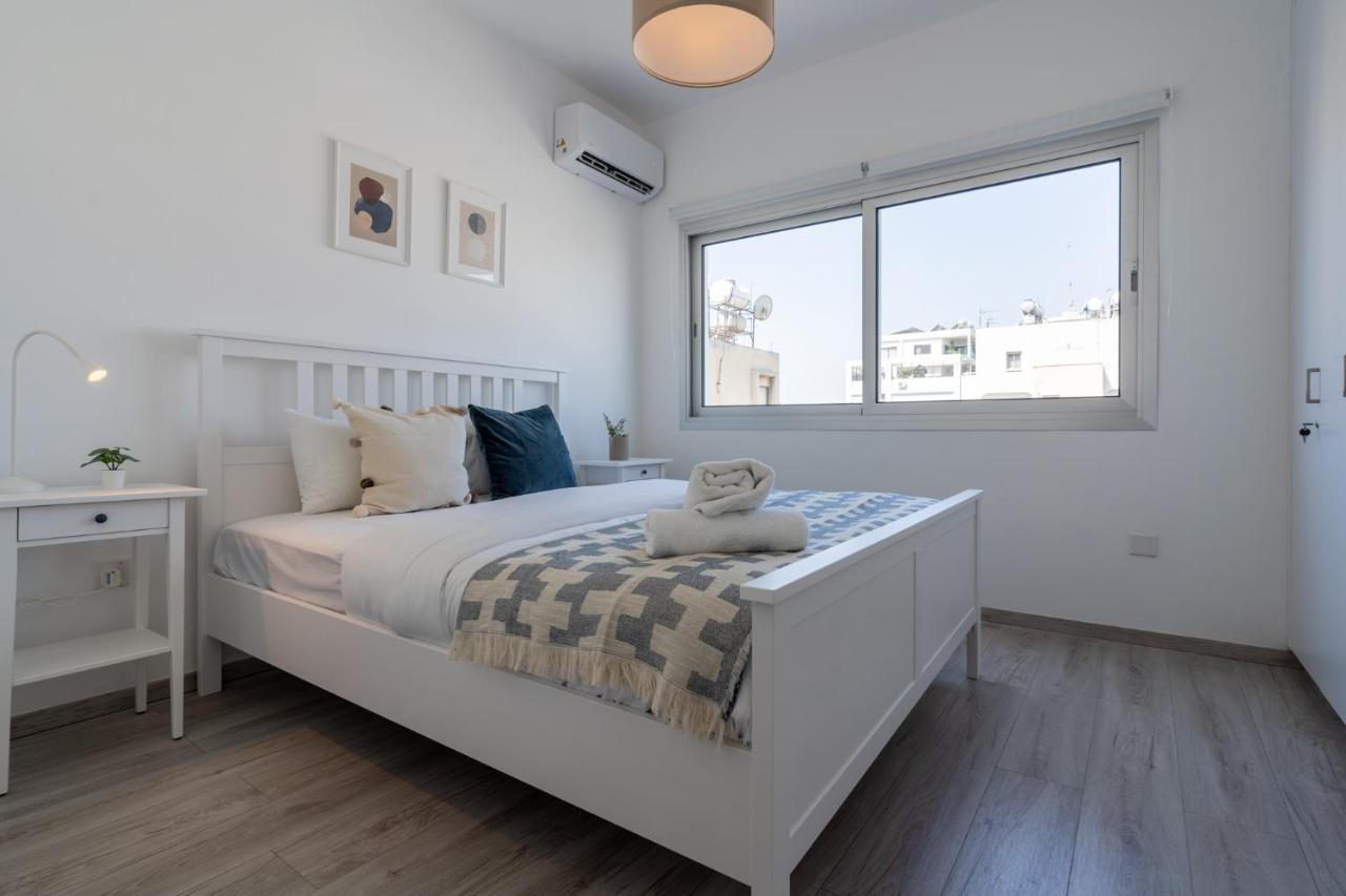 Hermes 2-bedroom In Apartment *