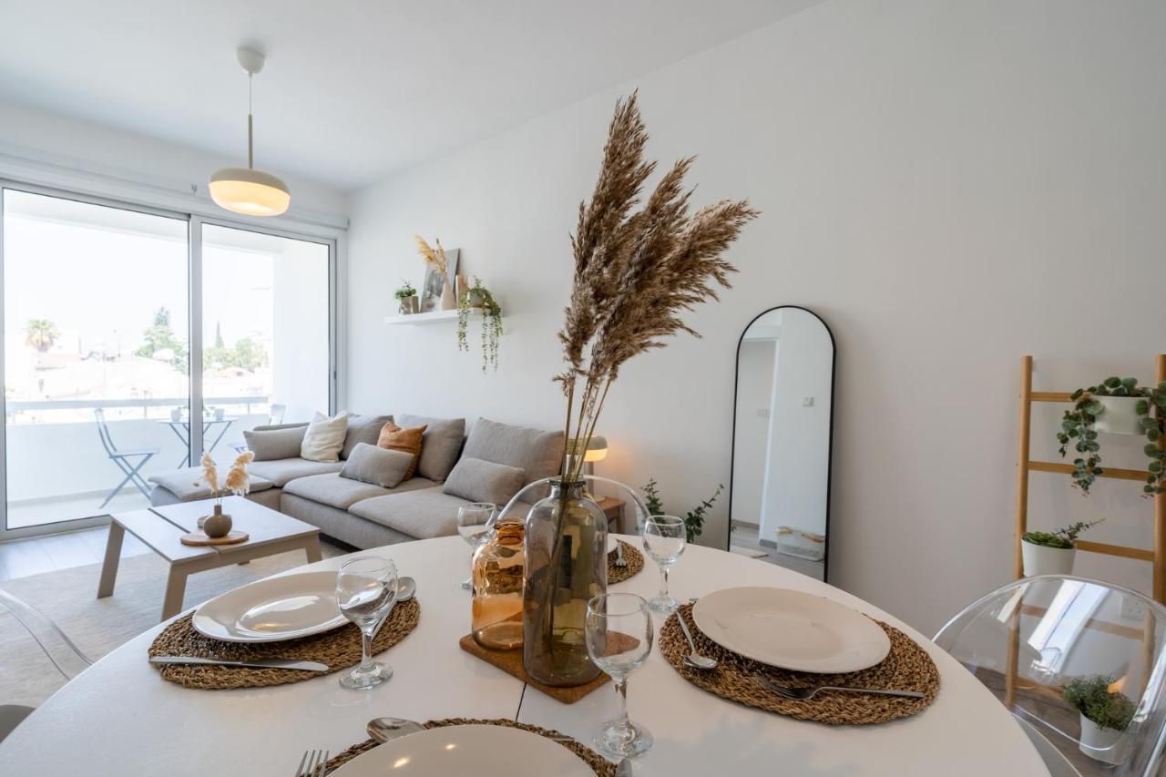 Hermes 2-bedroom In Apartment *
