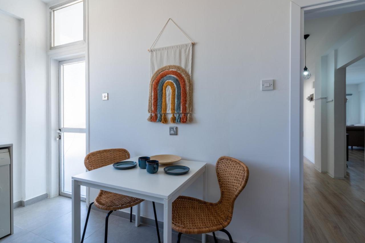 Citrus 3-bedroom In Apartment *