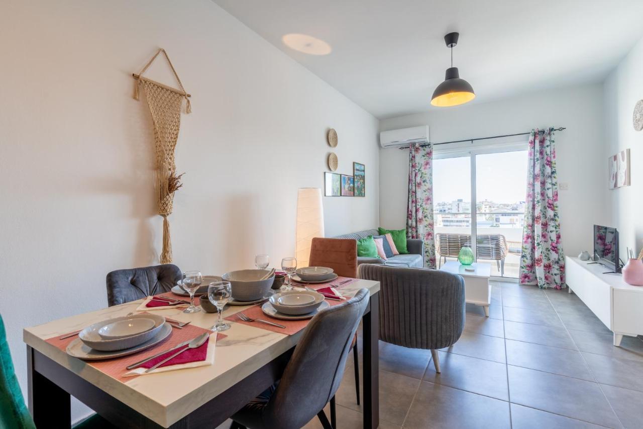 Emerald's 2-bedroom In