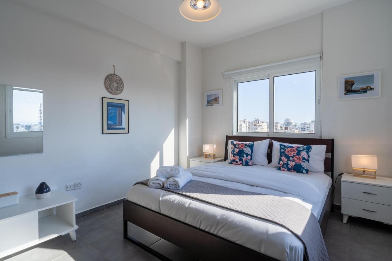 Emerald's 2-bedroom In *