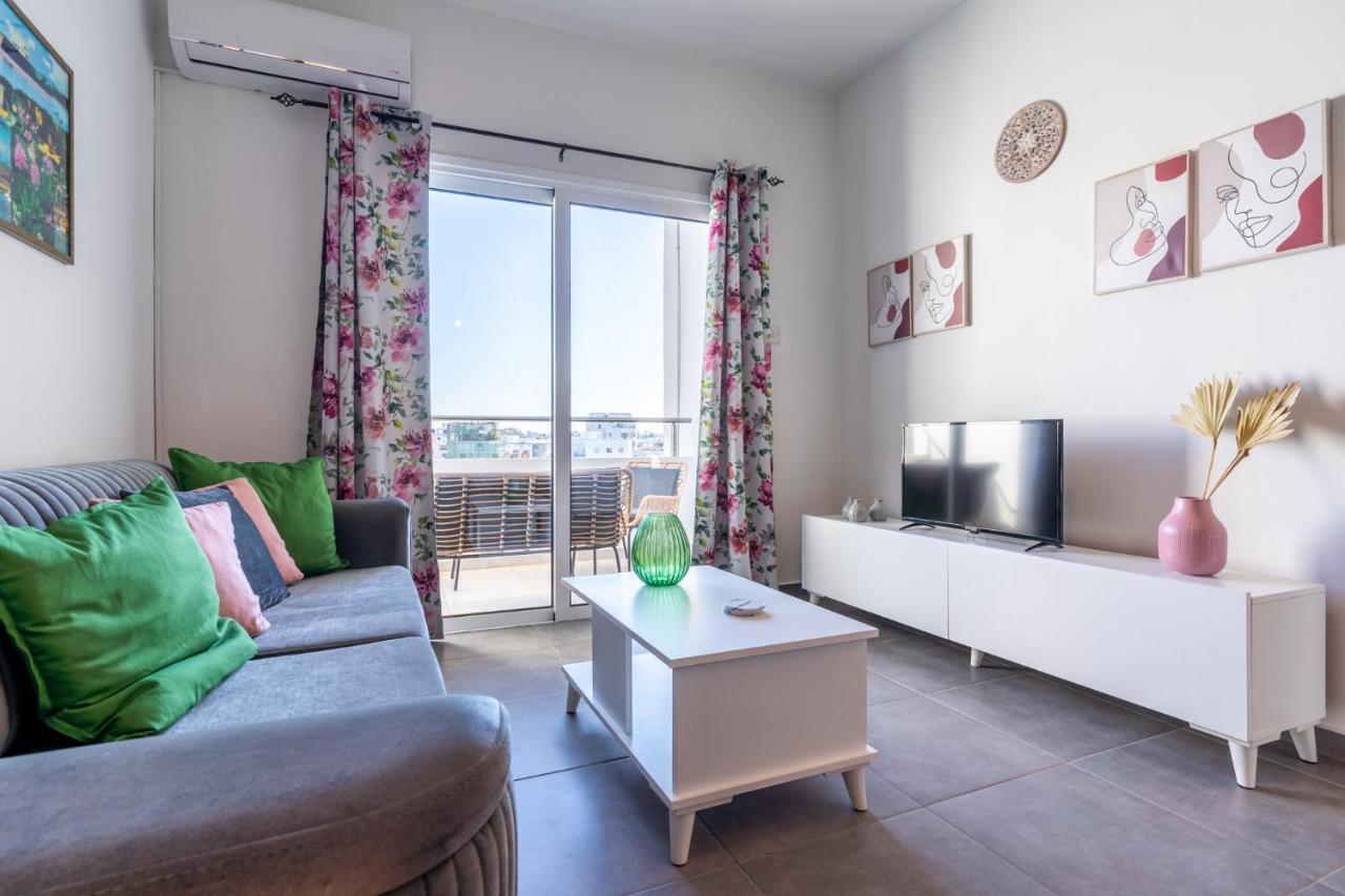 Emerald's 2-bedroom In