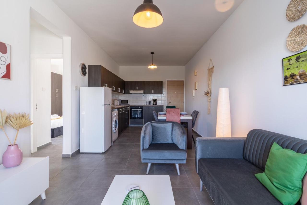 Emerald's 2-bedroom In Lárnaca