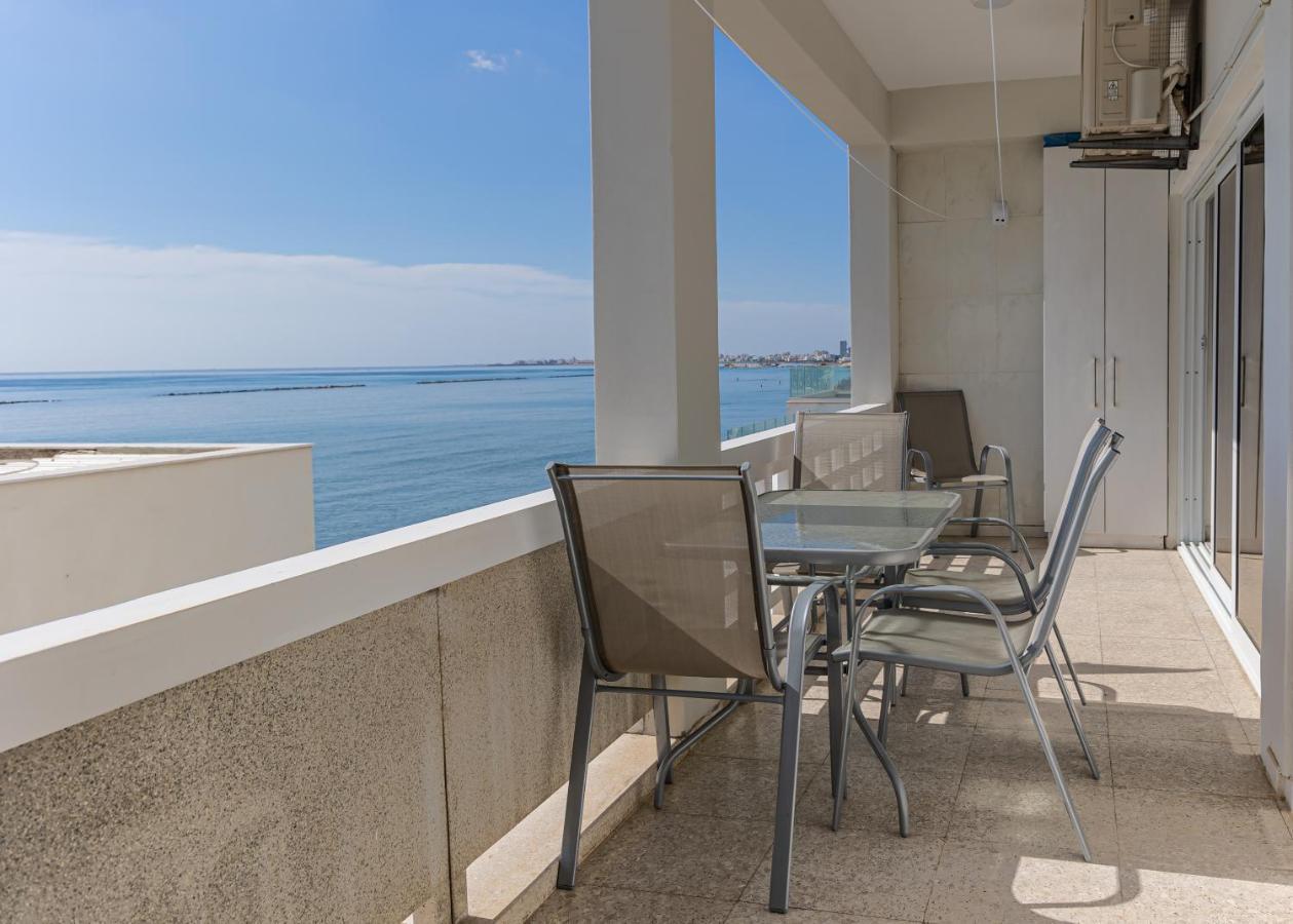 Beachhouse * Larnaka