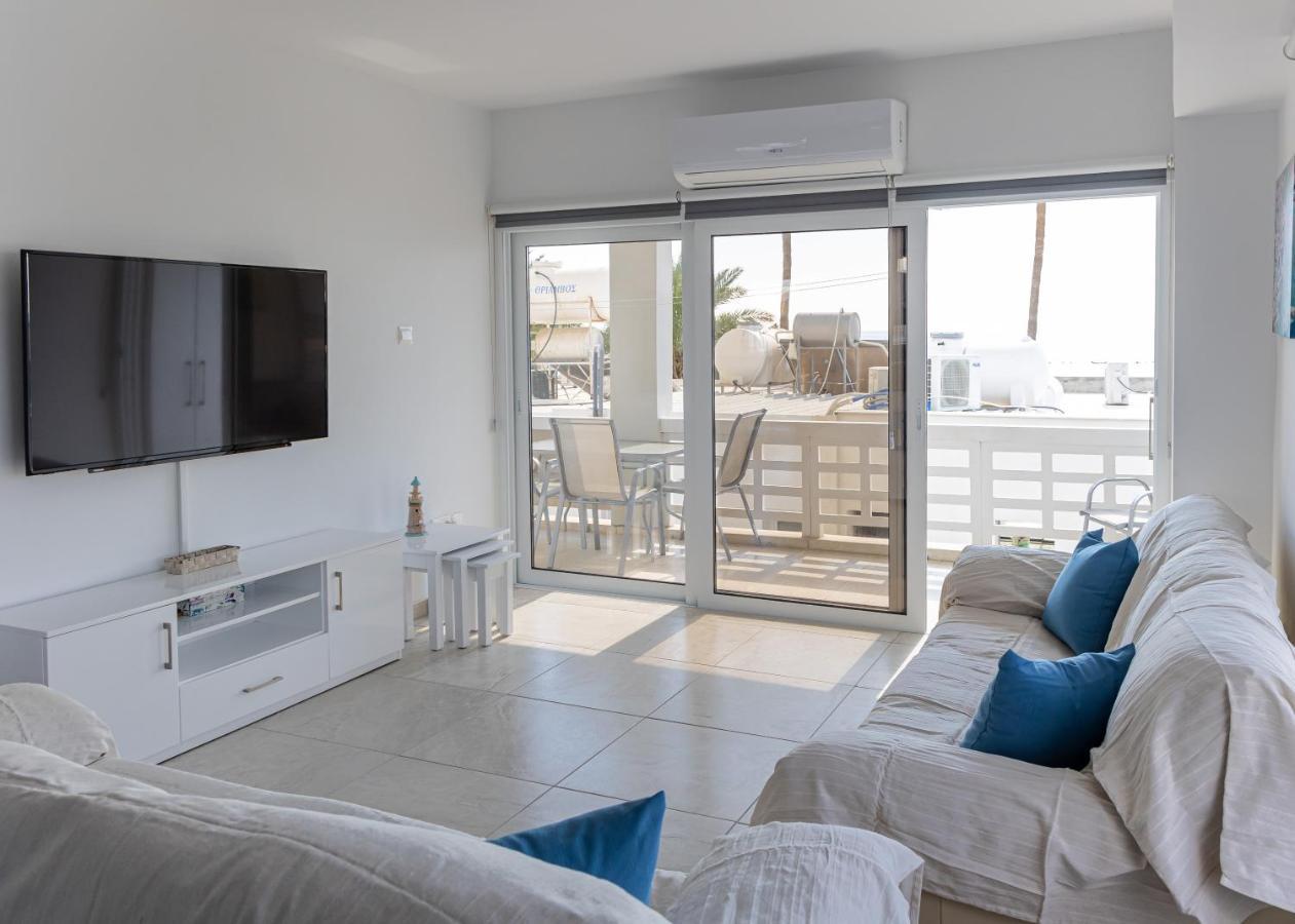 Beachhouse Apartment *