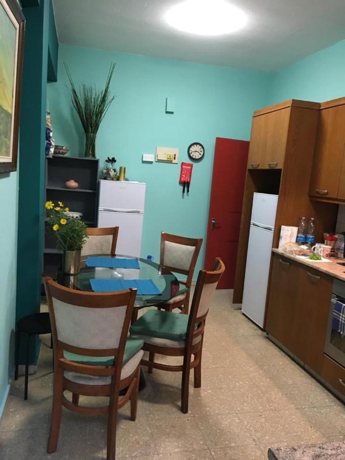 Hostel Noer Larnaca