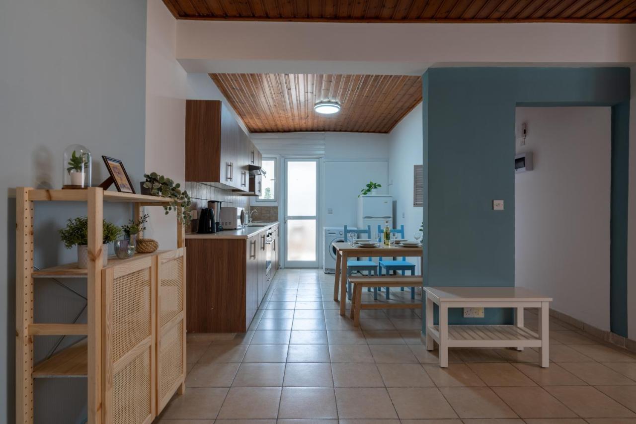 Căn hộ Laurel 2-bedroom In *