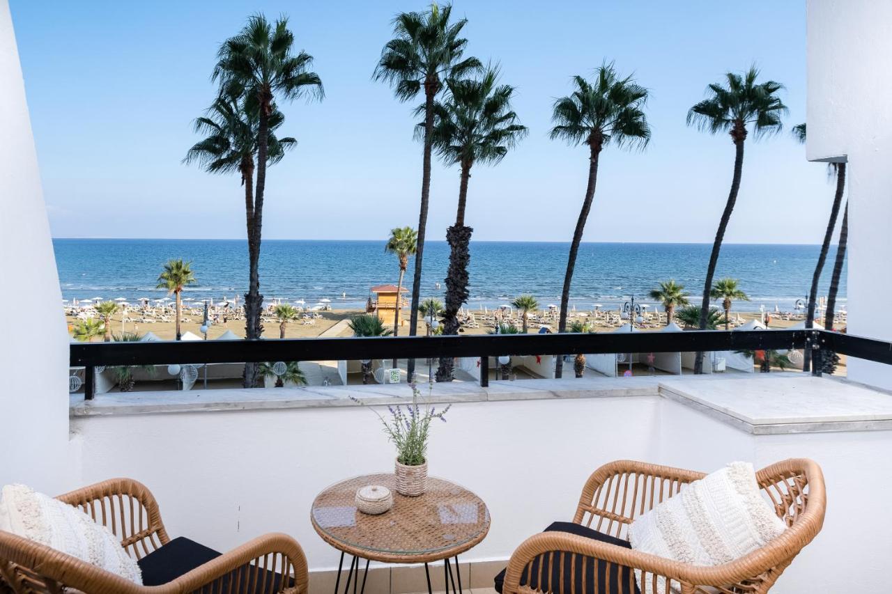 Apartment Quattro Beachfront Sea View Ap 206
