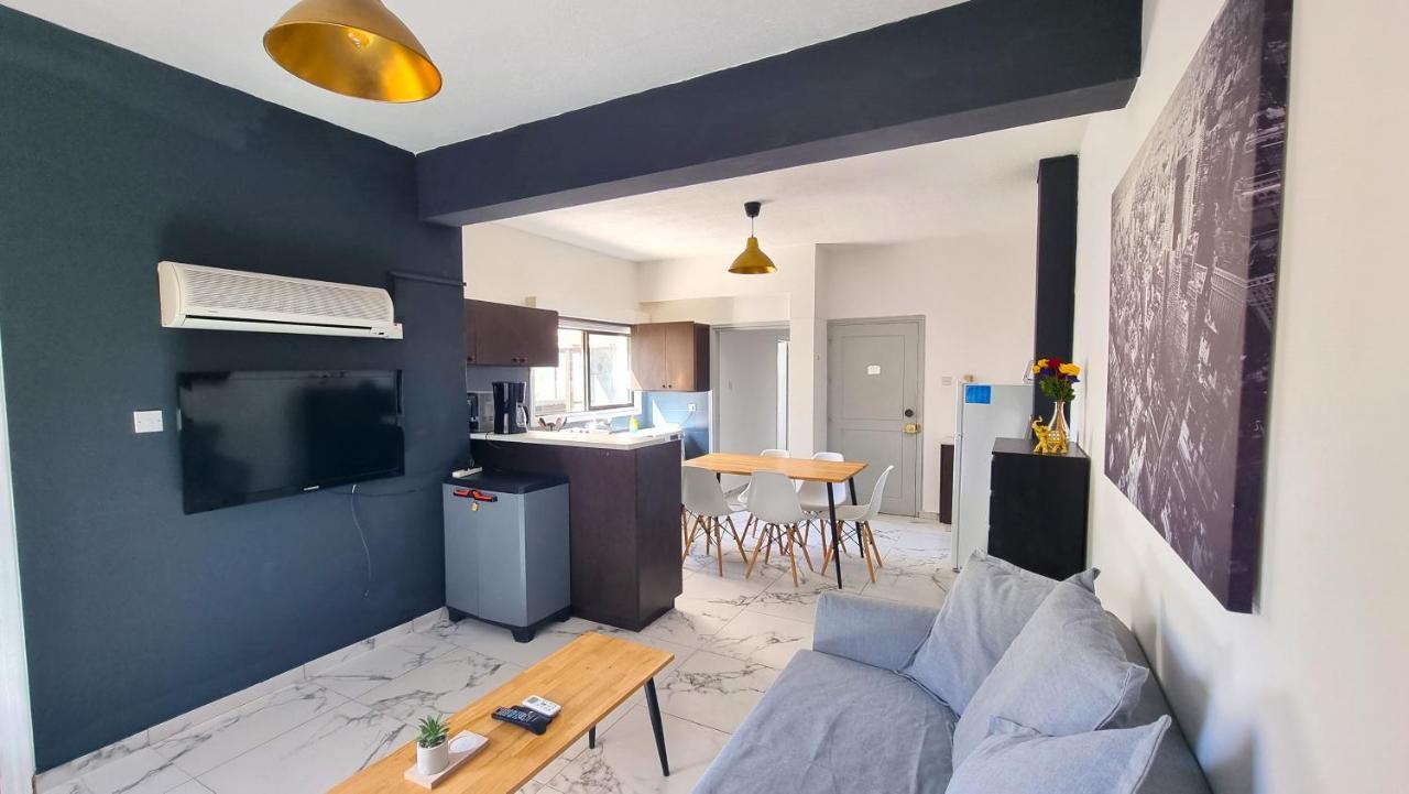 Apartment Cozy Apt, Near Airport With 100mbit Internet