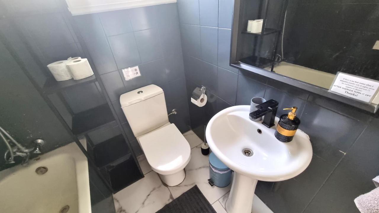Cozy Apt, Near Airport With 100mbit Internet Apartment Larnaca