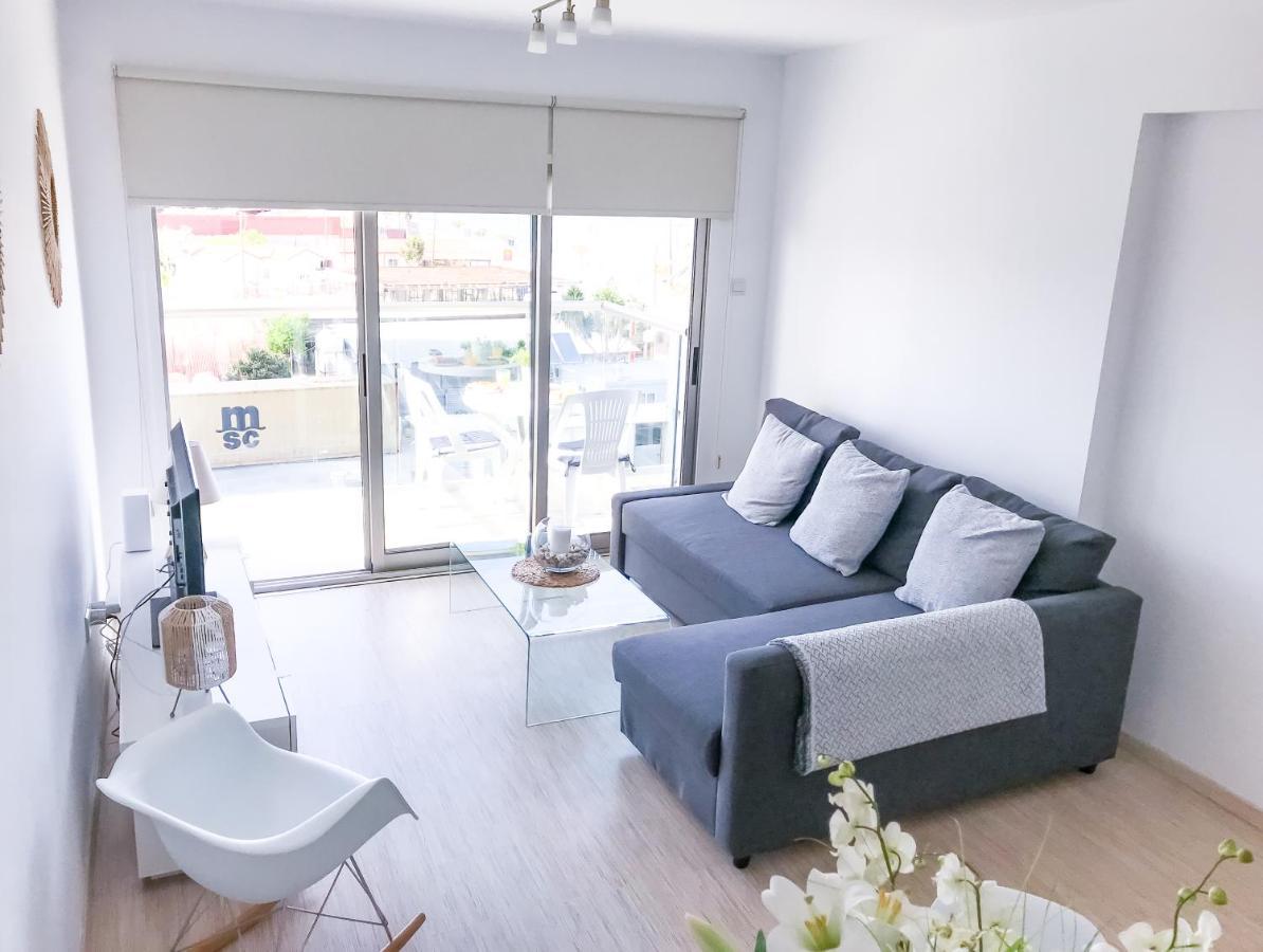 Seaview Apartment *