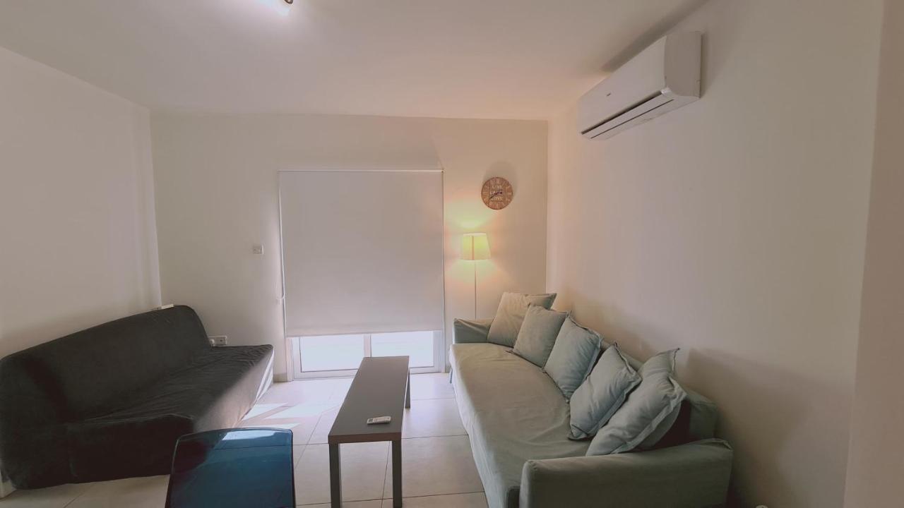 Apartment Wave Larnaka