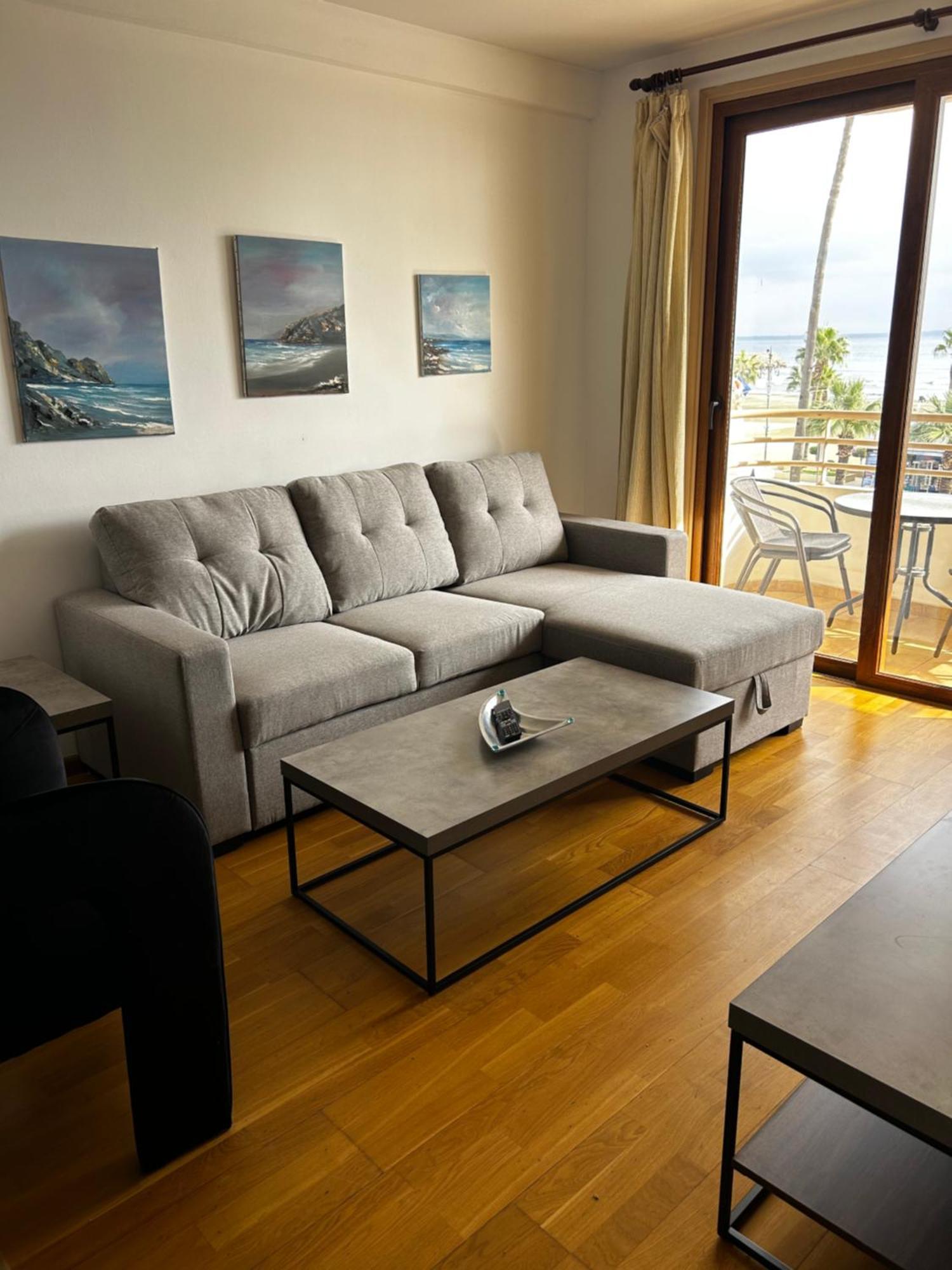 Apartment Ithaki Phinikoudes No. 102 *