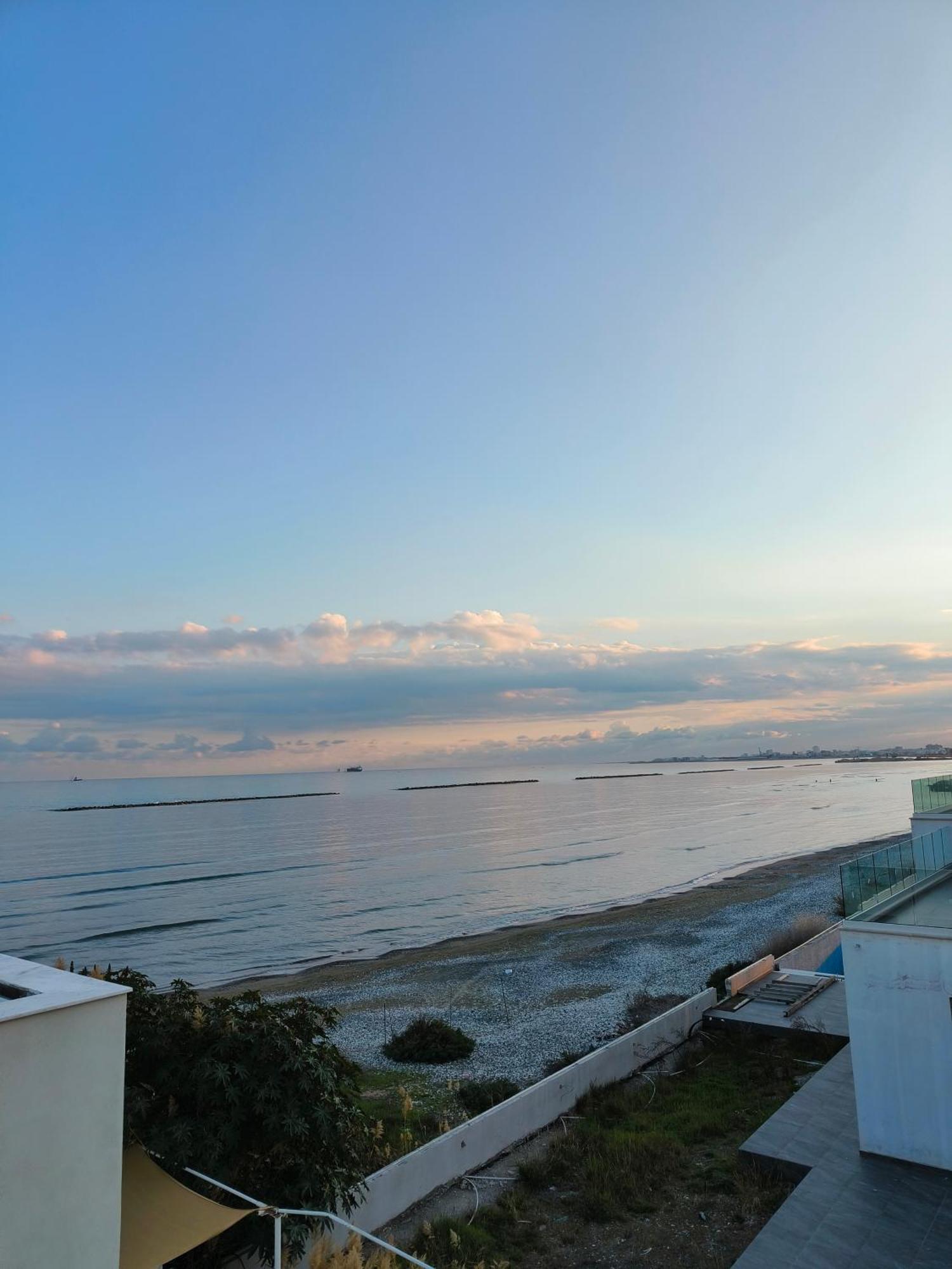 Beachhouse *