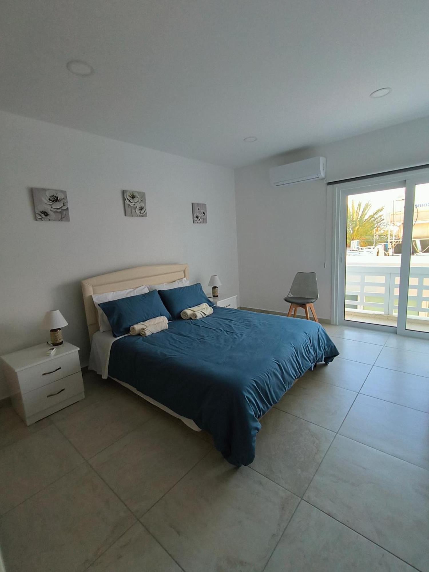Beachhouse * Larnaka